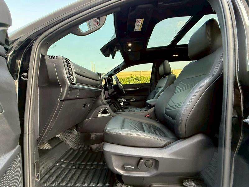 FORD EVEREST 2.0 THAITANIUM PLUS 2WD 13