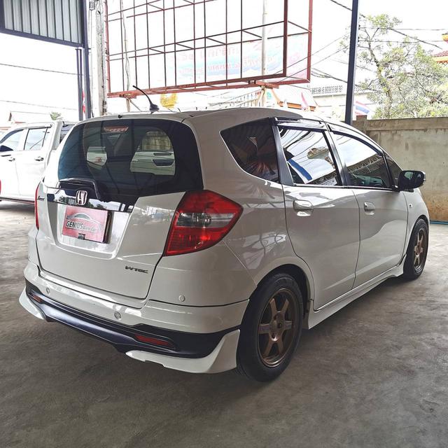 รถยนต์มือสอง HONDA JAZZ ปี2013 รูปย่อยที่ 4