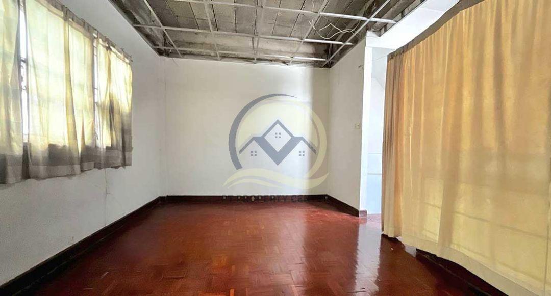 โครงการสรานนท์ ทาวน์โฮม 2.5 ชั้น ลาดพร้าว 101 ซอย 50 ขายตามสภาพ เหมาะสำหรับรีโนเวท ต่อรองได้ ทำเลโซนลาดพร้าว 12