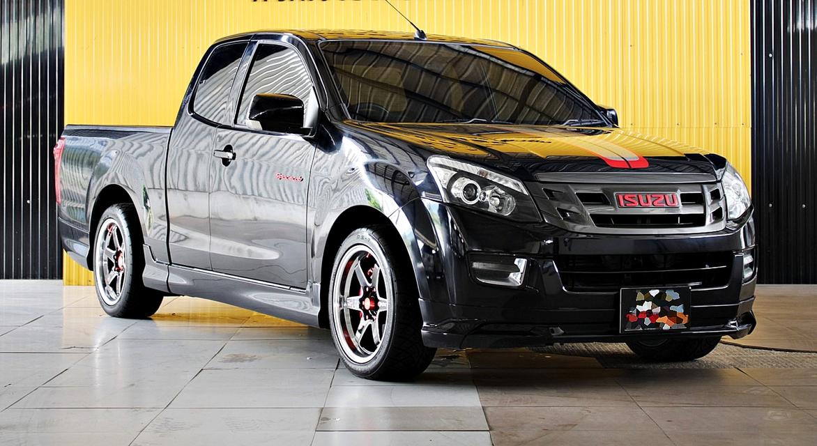 Isuzu D-Max X-Series 2.5 Z VGS Turbo Spacecab MT สีดำ รูปย่อยที่ 4