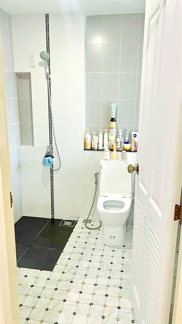 สุขุมวิท บางแสน ห้วยกะปิ 13-17 ตลาดนัดจตุจักรชลบุรี 1.4 กม.ให้เช่าบ้านทาวน์โฮม ฟังก์ชัน 3 นอน 3 น้ำ ใกล้แลนด์มาร์กเมืองช 8