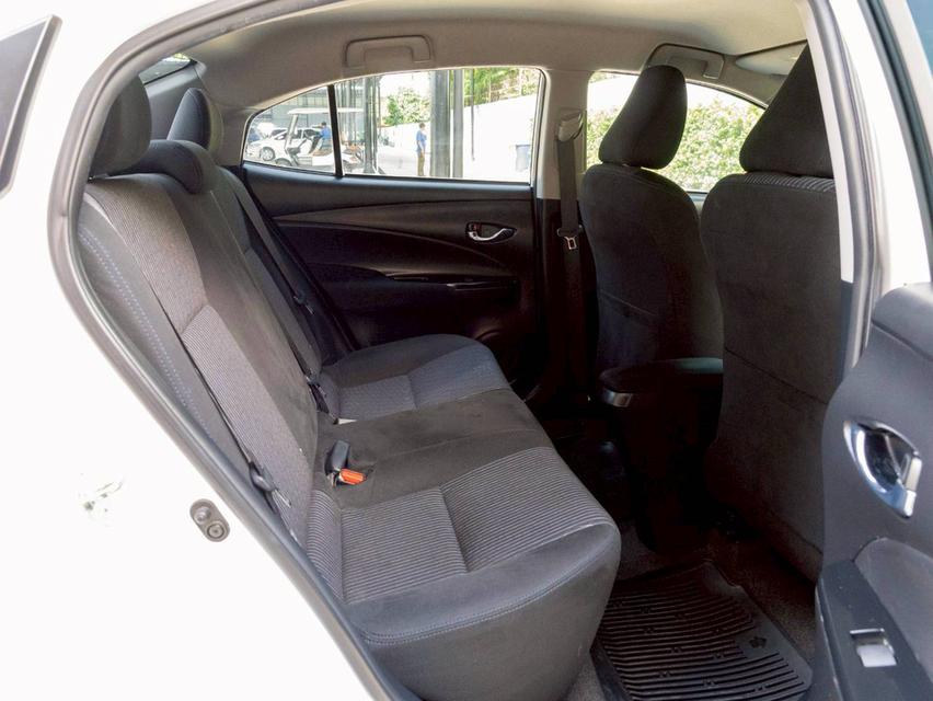 Toyota Yaris Ativ 1.2G ปี2018 9