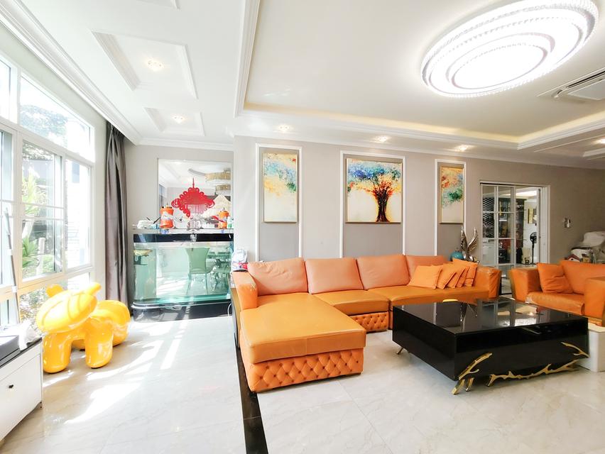 บ้านใกล้ทะเลสาบ สามารถเดินไปได้เลย โครงการหรู หมู่บ้าน มัณฑนา เลค วัชรพล พื้นที่ 101 ตรว. 5 ห้องนอน 6 ห้องน้ำ พร้อมห้องน้ำในตัวทุกห้อง 3