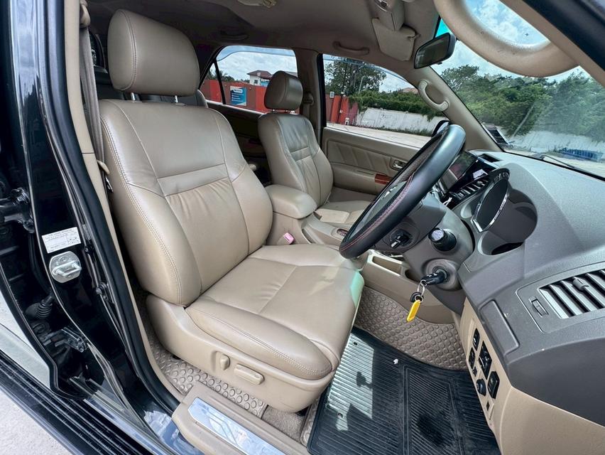 Toyota Fortuner 3.0V Trd 4x4 2010 รูปที่ 9