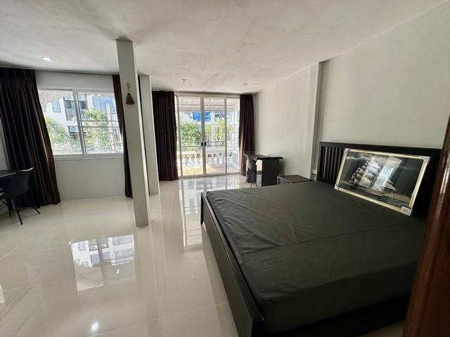 ให้เช่าทาวน์เฮาส์ 2 ชั้น สุขุมวิท 93 ซอยพึ่งมี 11 พร้อมเข้าอยู่ 12