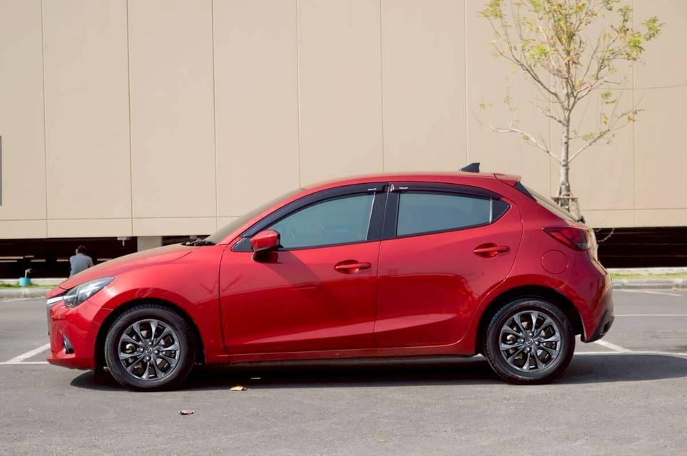 Mazda2 1.3 High Connect 5 ประตู สีแดง ปี 2017 9