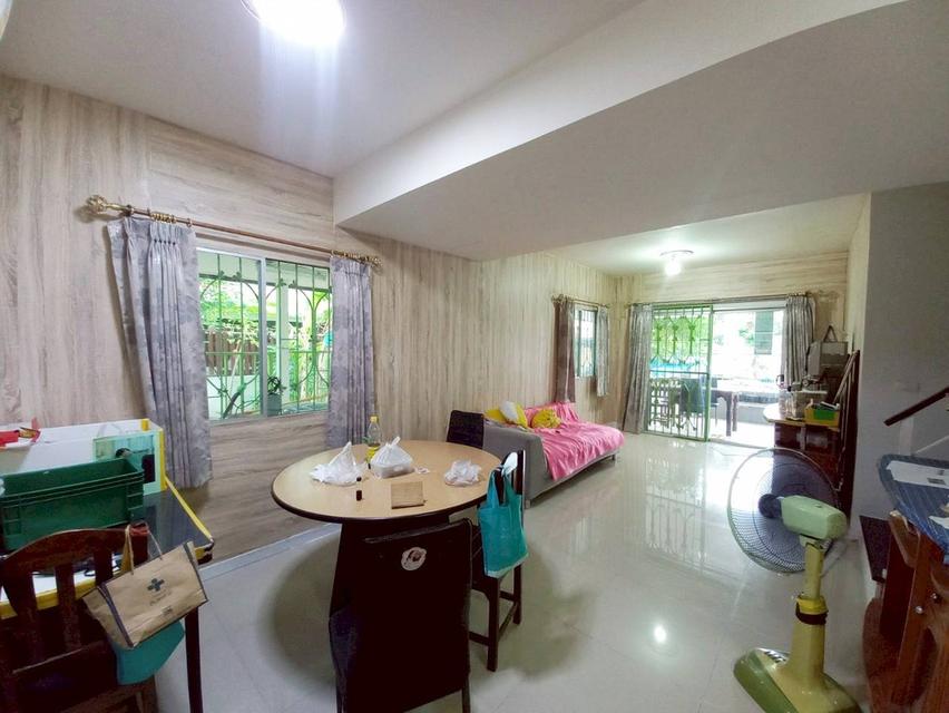 ขายบ้าน 2 ชั้น หลังริม หมู่บ้านพฤกษา78 ถนนฉลองกรุง53 ใกล้โรงงานฮอนด้า 3