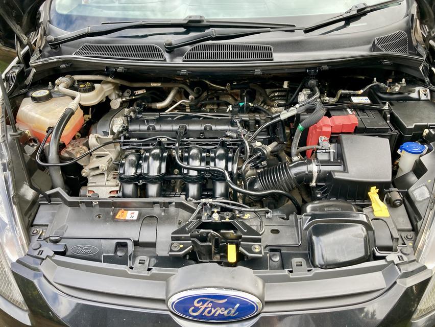 FORD Fiesta 1.6 Sport 2011 7