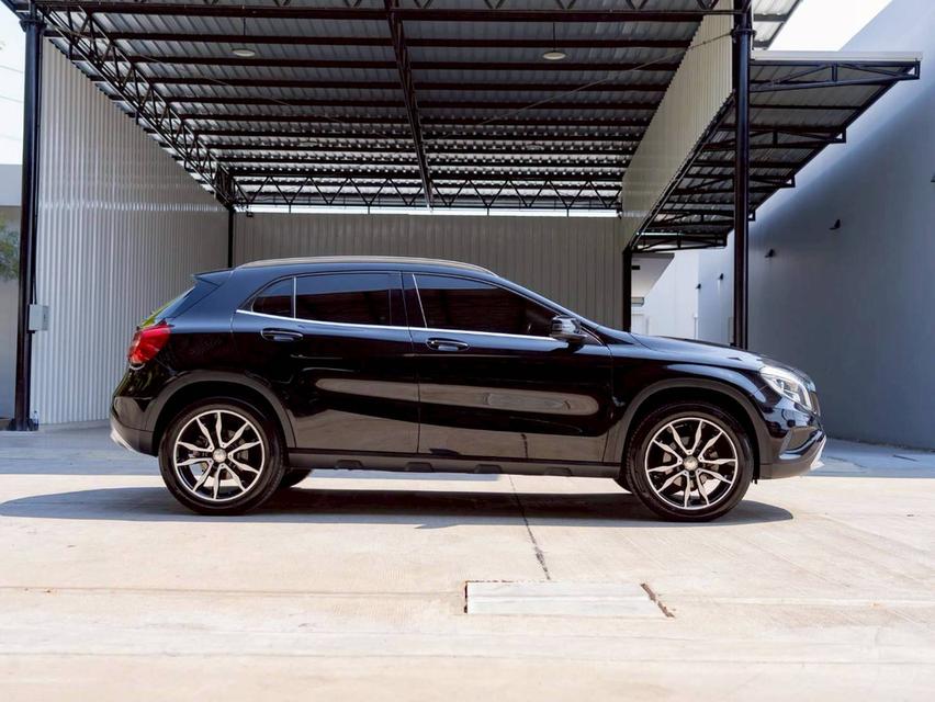 Mercedes Benz GLA200 1.6 Urban ปี 2015 รูปที่ 4