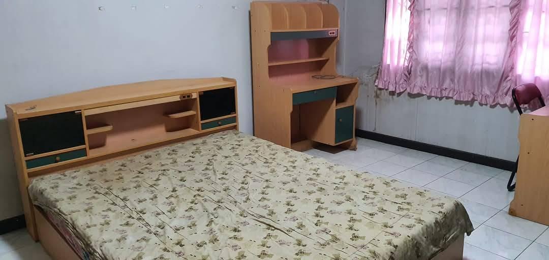 ทาวน์เฮ้าส์ 3 ชั้น หมู่บ้านสินทวีสวนธน 3 พร้อมอยู่ 6