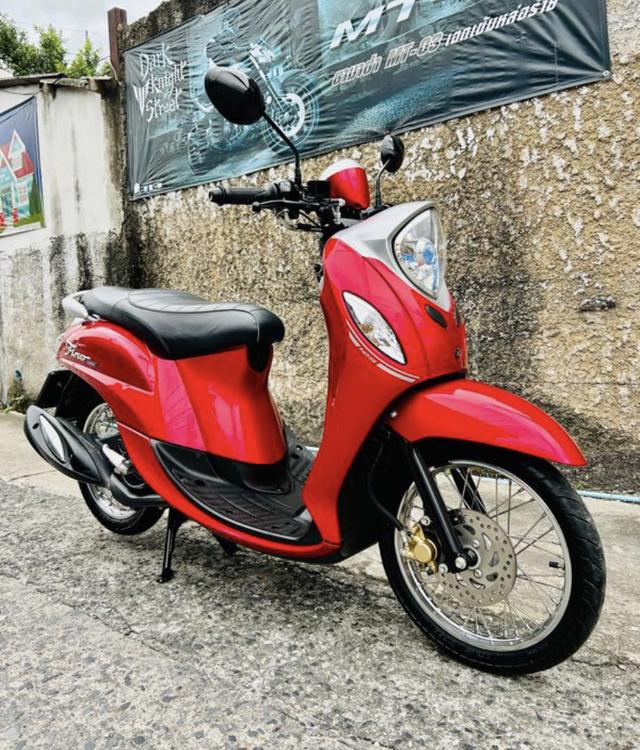 Yamaha Fino 125 สีแดง