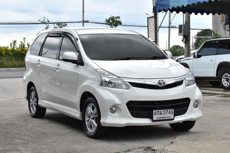 TOYOTA AVANZA 1.5S 2014 สีขาว