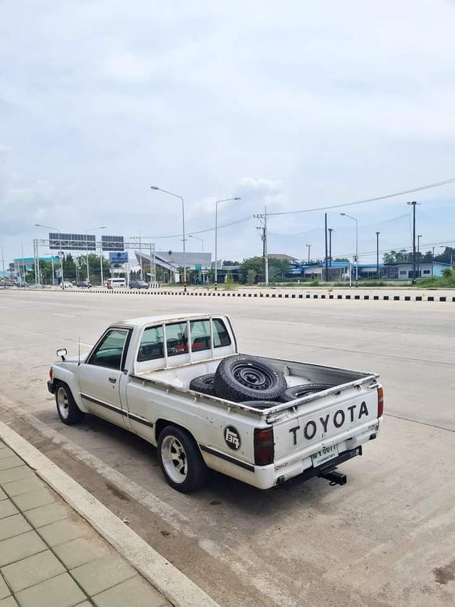 Toyota Hilux Hero สวยวินเทจ 10