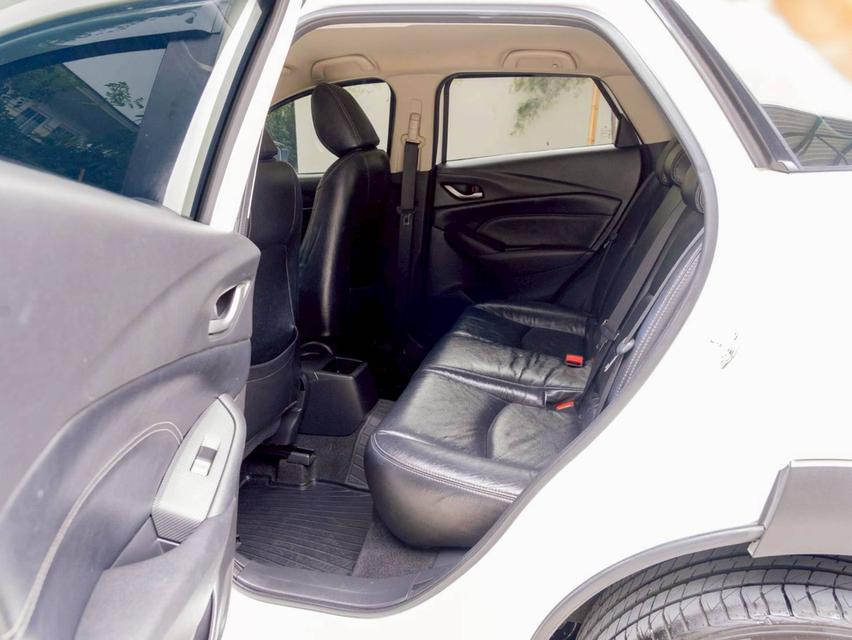 Mazda CX3 2.0E ปี17จด20 16