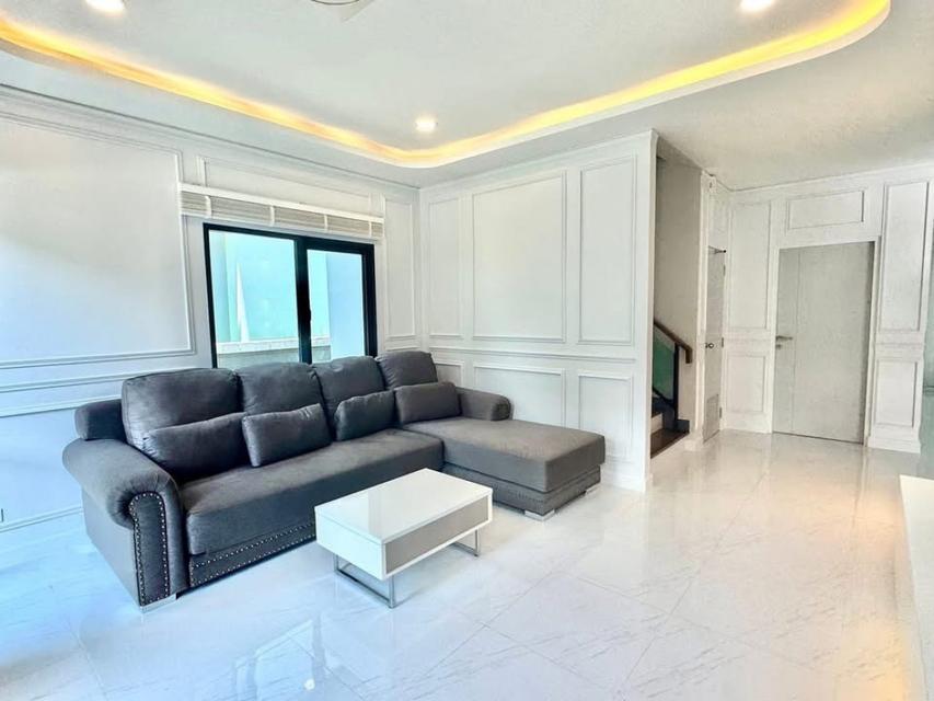 ให้เช่า: บ้านหรู The City Bangna 62 ตร.ว. ใกล้เมกะบางนา เฟอร์นิเจอร์ครบ พร้อมเข้าอยู่ 3