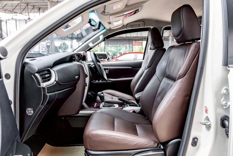 รหัสรถ NP4076 TOYOTA FORTUNER 2.8V 2WD 2016 14