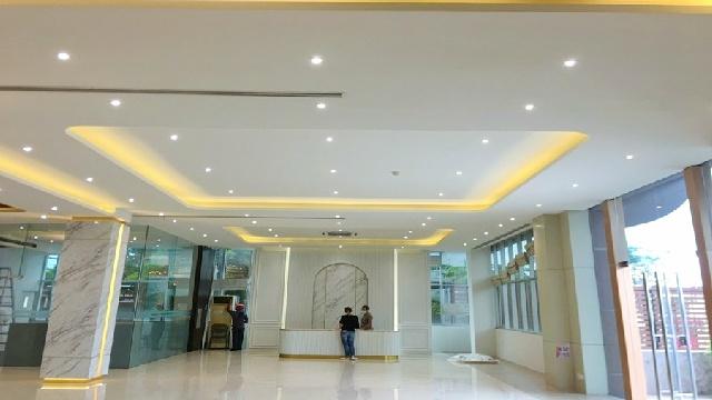 ตกแต่งใหม่ 1,500 ตร.ม.375 ตร.วา.เหม่งจ๋าย ประชาอุทิศ อาคารพาณิชย์ 5 ชั้น+ ดาดฟ้า ทำเลดีเยี่ยม รร.นานาชาติสิงคโปร์ 2.0 กม 3