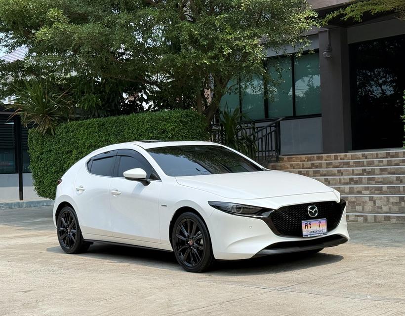 2022 MAZDA 3 2.0SP รุ่นพิเศษ 100th Anniversary รถมือเดียว 30,000 กม สภาพป้ายแดง ไม่เคยมีอุบัติเหตุครับ