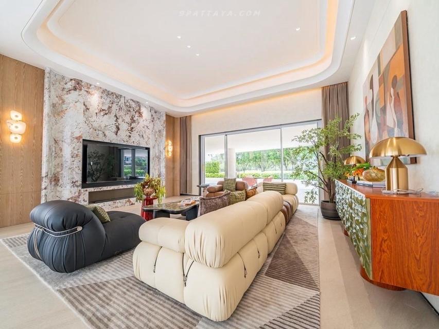For Sale — Luxury Pool Villas at Phoenix Gold Golf Club, Pattaya Type A• 3-storey luxury villa• Land size: 881.6 sq.m 6 bedrooms 10 bathrooms 15