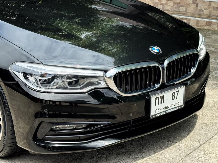 2018 BMW 520D SPORT LINE รถมือเดียวออกป้ายแดง รถวิ่งน้อย เข้าศูนย์ตลอด รถไม่เคยมีอุบัติเหตุครับ 8