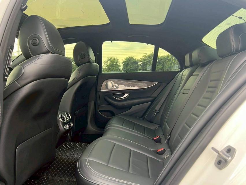 Mercedes-Benz E350e AMG (W213) ปี 2018 จด 2019 13