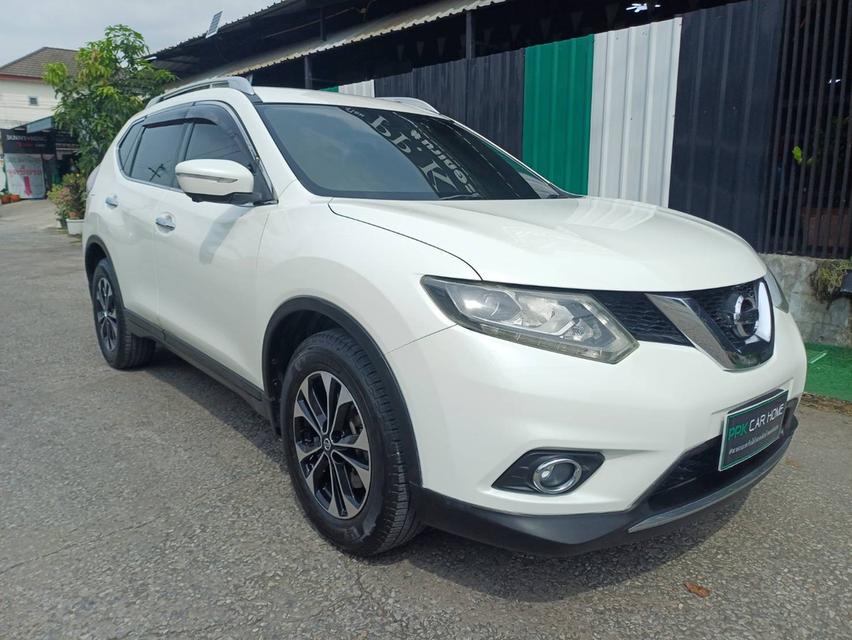 ปี2015 NISSAN X-TRAIL 2.0 เบนซิน AUTO TOP ขับ 4 ล้อ 7ที่นั่ง ไม่เคยดมแก๊ส