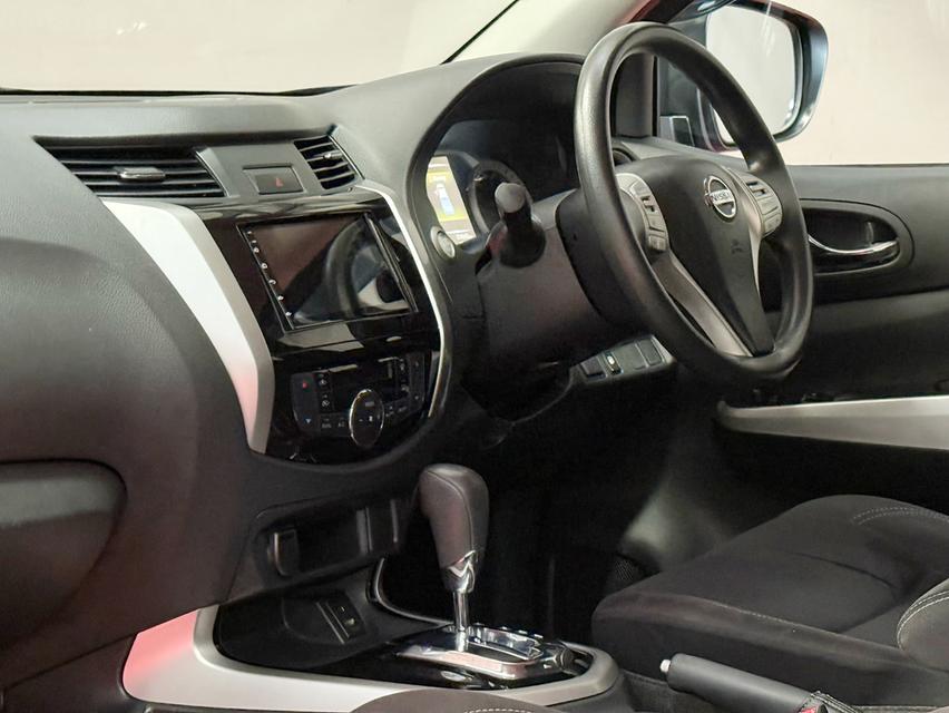 2018 NISSAN NAVARA 2.5 V AUTO รถมือเดียวออกป้ายแดง รถวิ่งน้อย เข้าศูนย์ตามระยะ รถไม่เคยมีอุบัติเหตุครับ 12