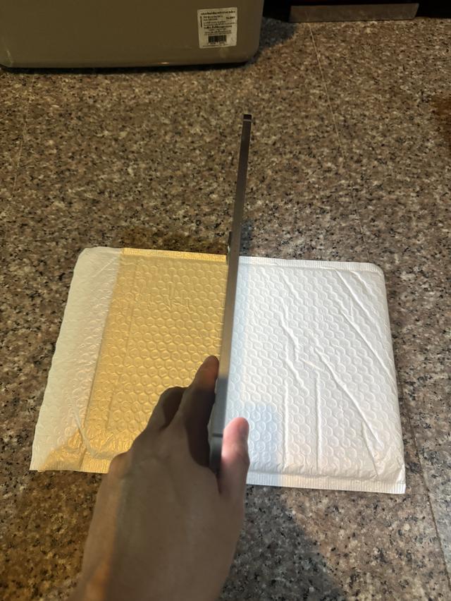 ขายๆๆๆถูกๆๆiPadPro11นิ้ว M2 สีหายากSilver 256กิ๊กWifi Celluer ใส่ซิมได้สูนTrueสภาพสวยๆเครื่องใช้งานดีทุกๆฟังชั่นเครื่องรีสโตได้ตลอดไม่มีติดไอคราว Mode