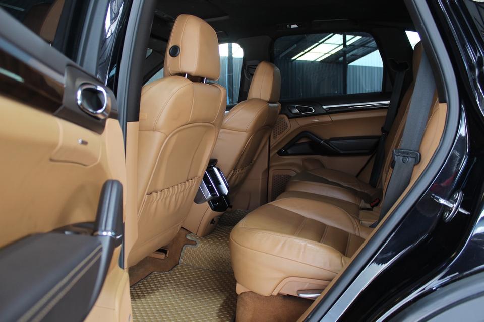 รหัสรถ JRS626 Porsche Cayenne S Hybrid ปี 2012 16