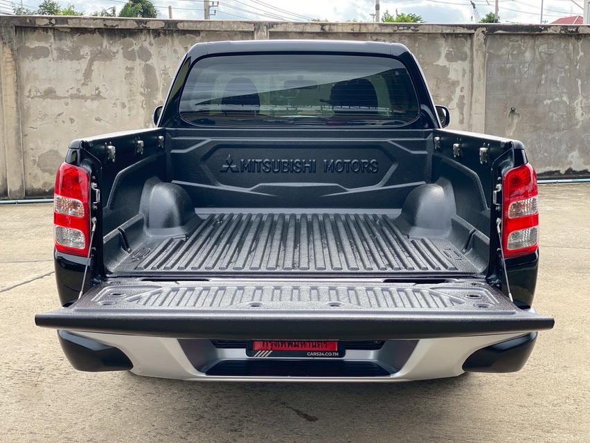 Mitsubishi TRITON 2.5 MEGACAB ปี 2018 สีดำ  ไมล์ 38,xxx km 16