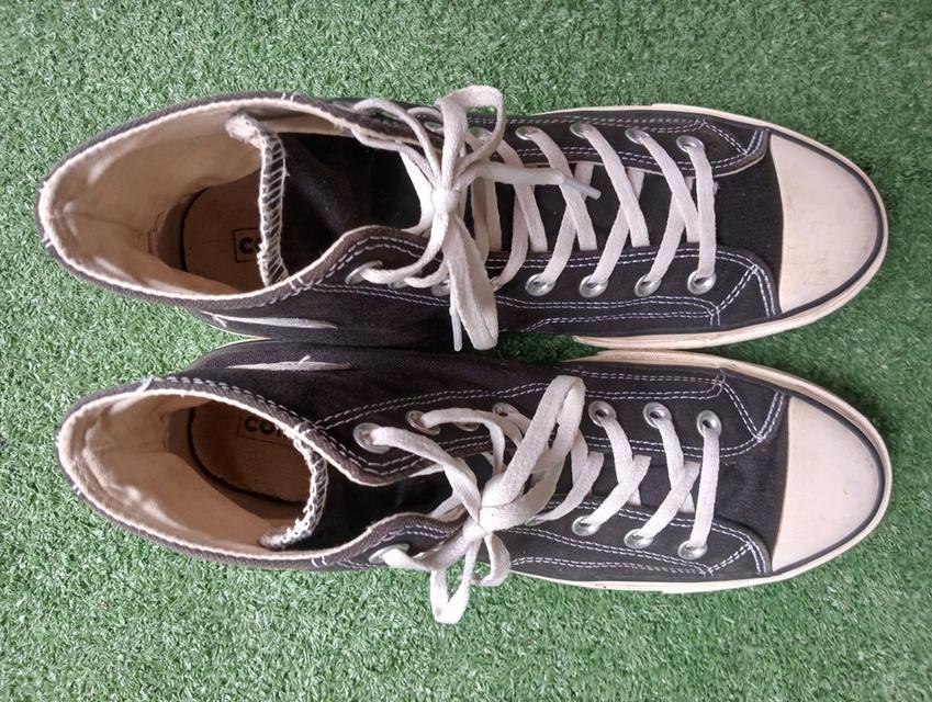 CONVERSE ผ้าใบหุ้มข้อมือสอง สภาพเหมือนใหม่ จัดส่งฟรี!!!เก็บปลายทาง