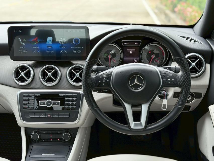 รหัสรถ PJP7991 🚗 Mercedes-Benz CLA180 1.6 Urban ปี 2015 (สีม่วง)