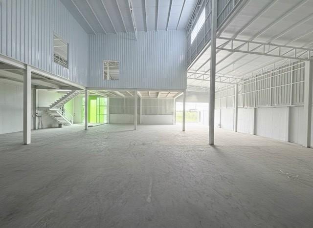 ให้เช่าโกดังพร้อมสำนักงาน พื้นที่ 750 ตร.ม. ร่มเกล้า 23 ย่านลาดกระบัง สุวรรณภูมิ มอเตอร์เวย์ พร้อมพื้นที่ขนถ่ายตู้คอนเทนเนอร์ รองรับงานกระจายสินค้าและ 4