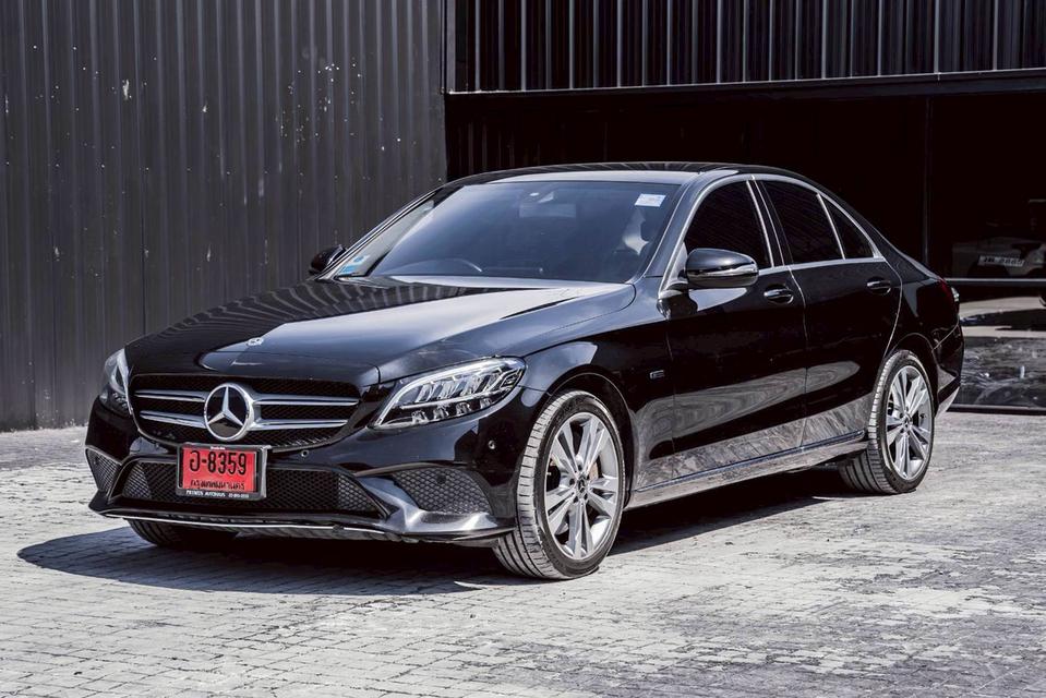 รหัสรถ 67GG517 Mercedes Benz C300e Avantgarde MINORCHANGE แล้ว ปี 2020
