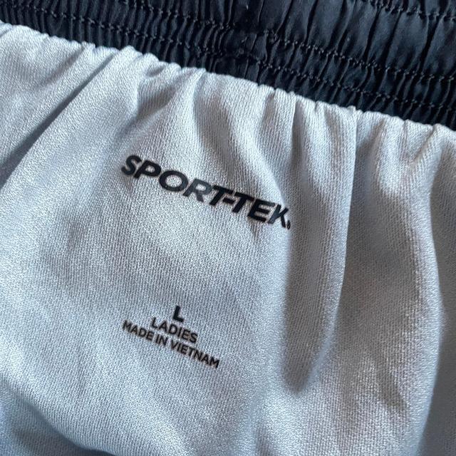 กางเกงวิ่งผ้าร่มมือสอง รูปที่ 4