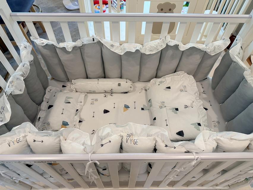 เตียงนอนเด็ก camera