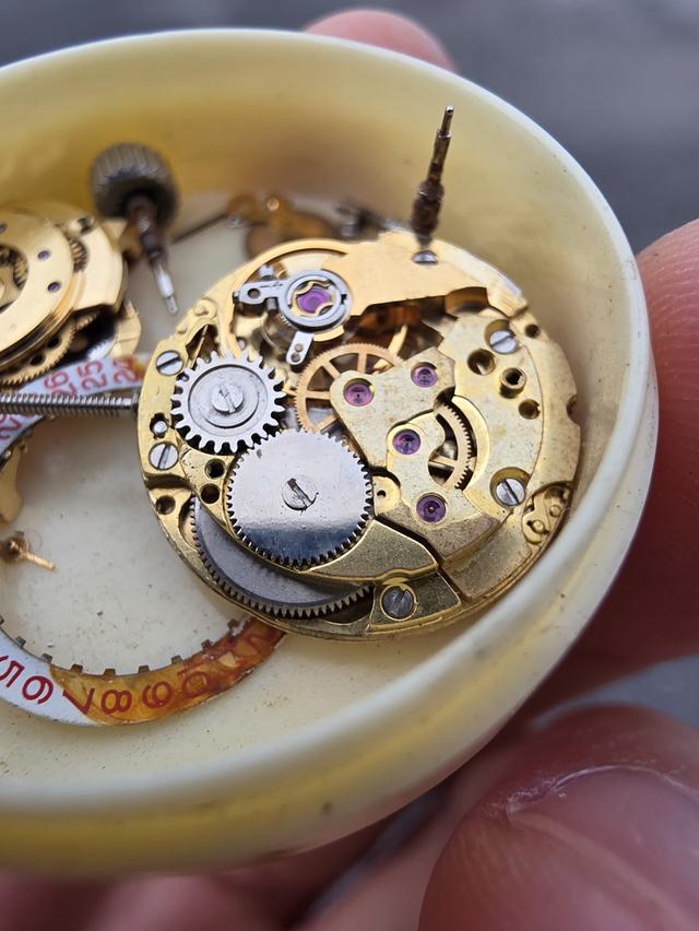 อะไหล่นาฬิกา ยี่ห้อ Rado ชุบทอง ของสะสม สวย หายาก รุ่นเก่า ขายตามสภาพ พร้อมส่ง