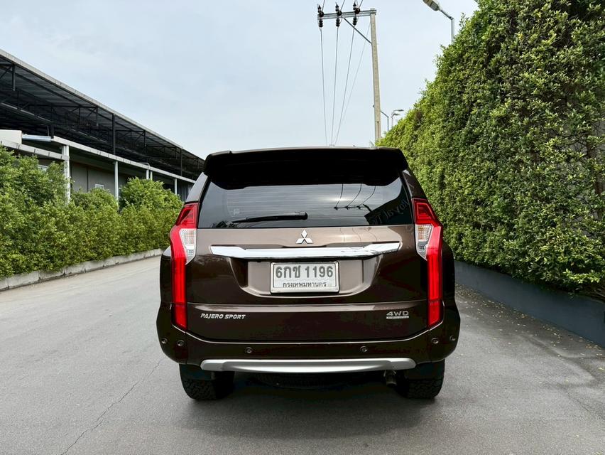 Pajero 2.4 GT Premium NAVI 4WD รถมือเดียวป้ายแดง ปี2015 เข้าเช็คศูนย์ทุกระยะ