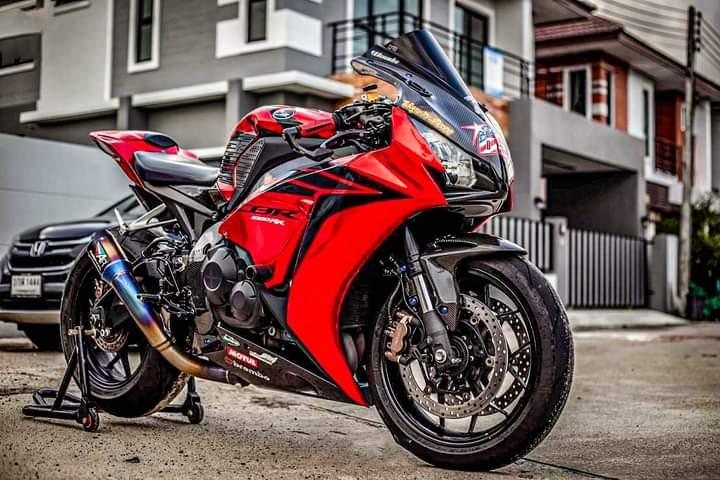 พร้อมปล่อย Honda CBR 1000