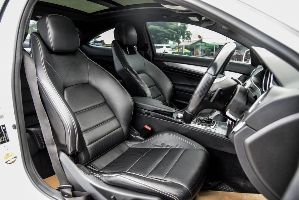 Mercedes-Benz C180 1.6 AMG Coupe AT 2014 auto รถสวย พร้อมใช้  13