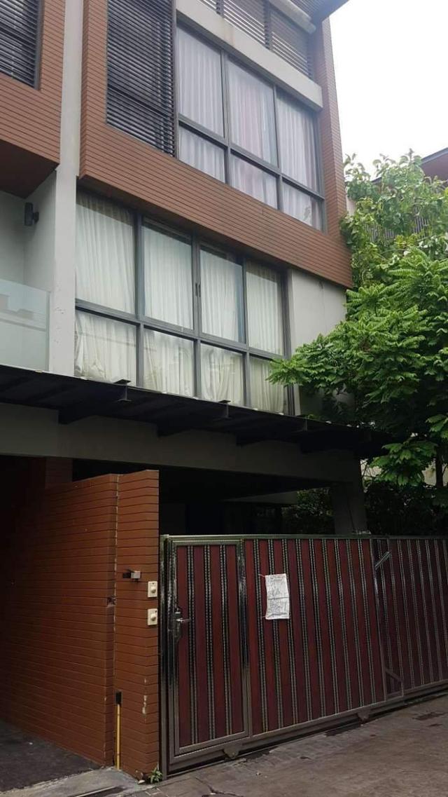 รูป ขายบ้านแฝด 3 ชั้น The Plot Yen-Akat  ซอยเย็นอากาศ 2 ใกล้ MRT สวนลุมฯ , สีลม , สาทร