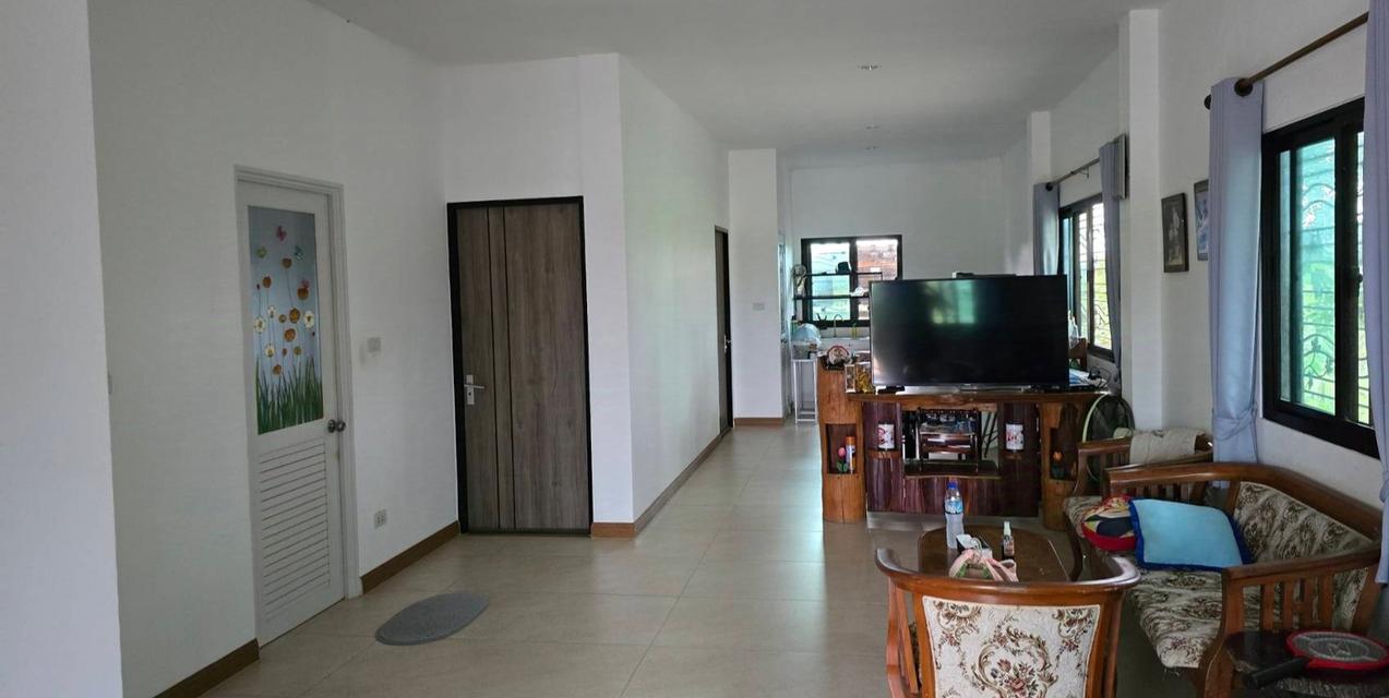 บ้าน 2 หลังบนที่ดิน 1 ไร่ 1