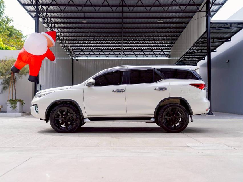 Toyota Fortuner 2.4V 4wd ปี19 รูปที่ 4