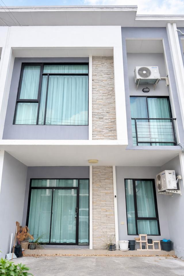 ขายทาวน์โฮม Pleno พหลโยธิน–วัชรพล 2 สายไหม ใกล้ทางด่วน เฟอร์ครบ พร้อมอยู่ 3.3 ล้าน 1