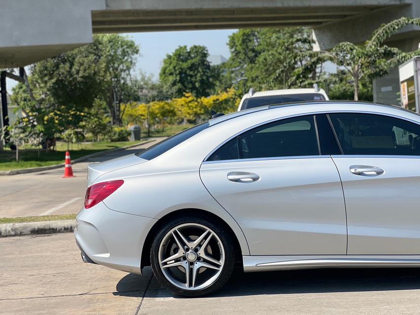 Mercedes Benz CLA250 AMG ปี 2013 จด 14 ไมล์ 6x ,xxx km