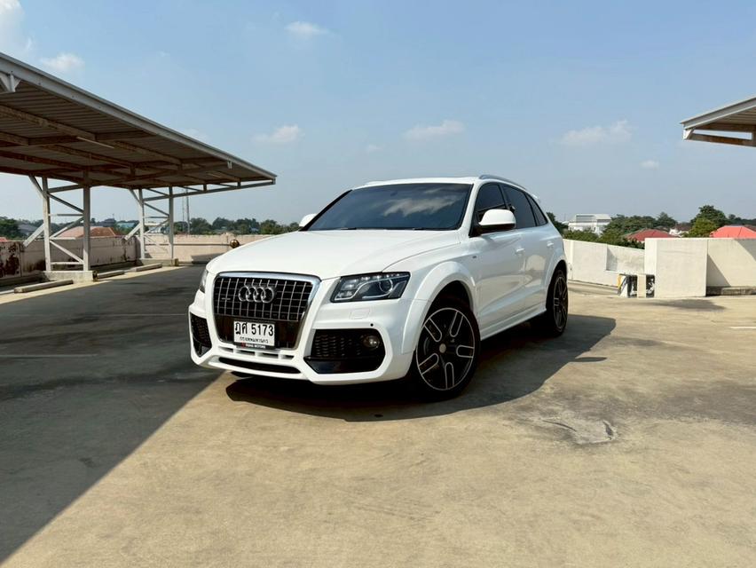 AUDI Q5 2.0L Turbo TFSi Quattro พร้อมชุดแต่ง "Caratere" รอบคัน 7AT Tronic S-Line (AWD) 2
