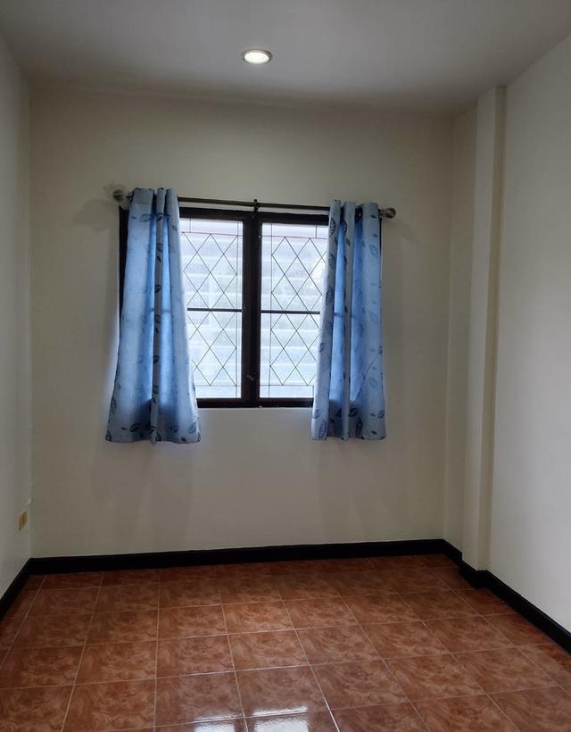 #บ้านนี้อยู่แล้วรวย (money)# #ปรับปรุงใหม่ไฉไลกว่าเดิม..เหมือนได้อยู่บ้านใหม่🏠 ให้เช่า ทาวเฮ้าส์ 2 ชั้น หมู่บ้านรื่นฤดี ซ.รามคำแหง180 **ง 15