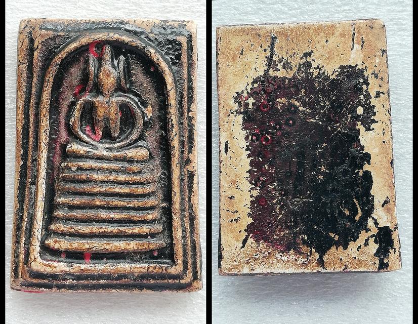 สมเด็จวัดไชโย พิมพ์ไสยาสน์ หลังรางลูกคิด หลังลายเครือเถาวัลย์ 3