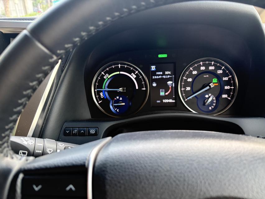 สวยจัด สภาพป้ายแดง! รถบ้านมือเดียว ไมล์น้อย 10,xxx กม. เจ้าของขายเอง  Toyota ALPHARD 30 Hybrid X E-four สีขาว ปี 2023 รูปที่ 10