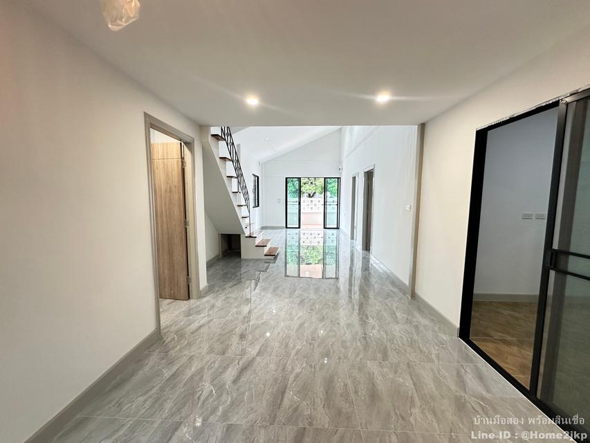 หมู่บ้านแสงอรุณ รามอินทรา 10